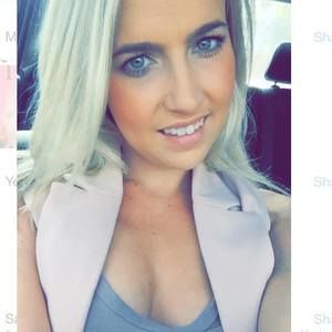 Meet your Posher, Hilary